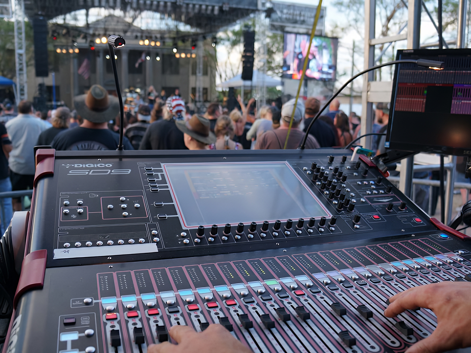 audio-visual-services-6 event audio visual rental